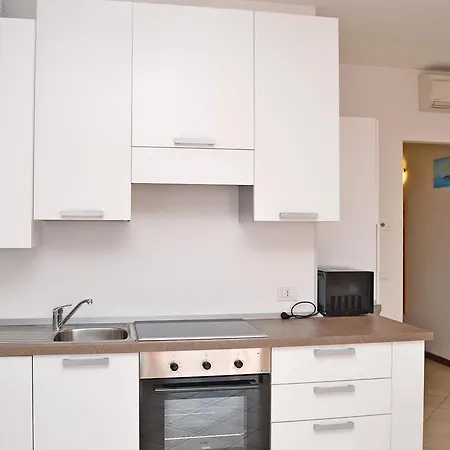Toscolano Maderno -bs- 40 Daire Pulciano